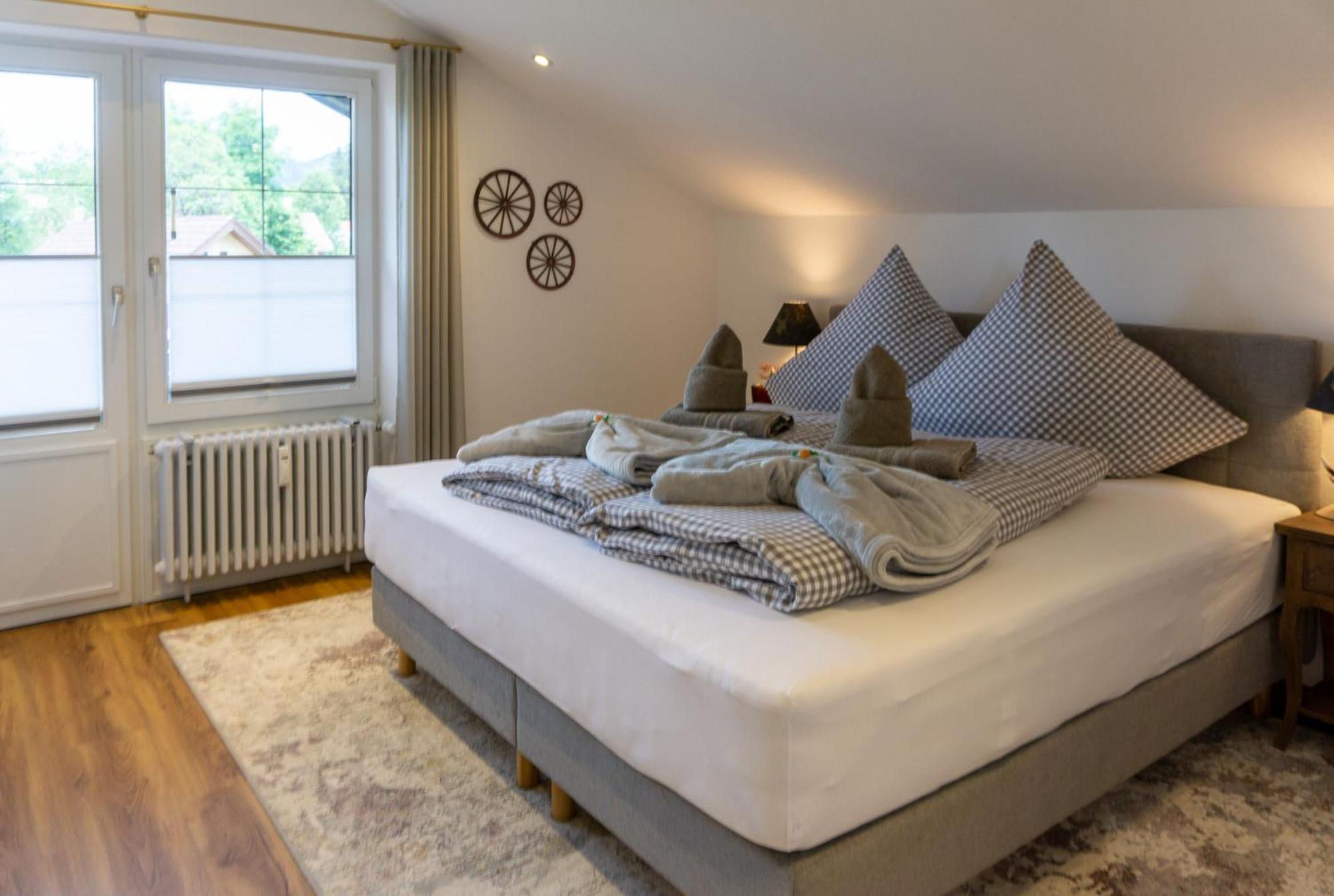Berge, Balkon Und Ausstattung Mitten In * Sonthofen